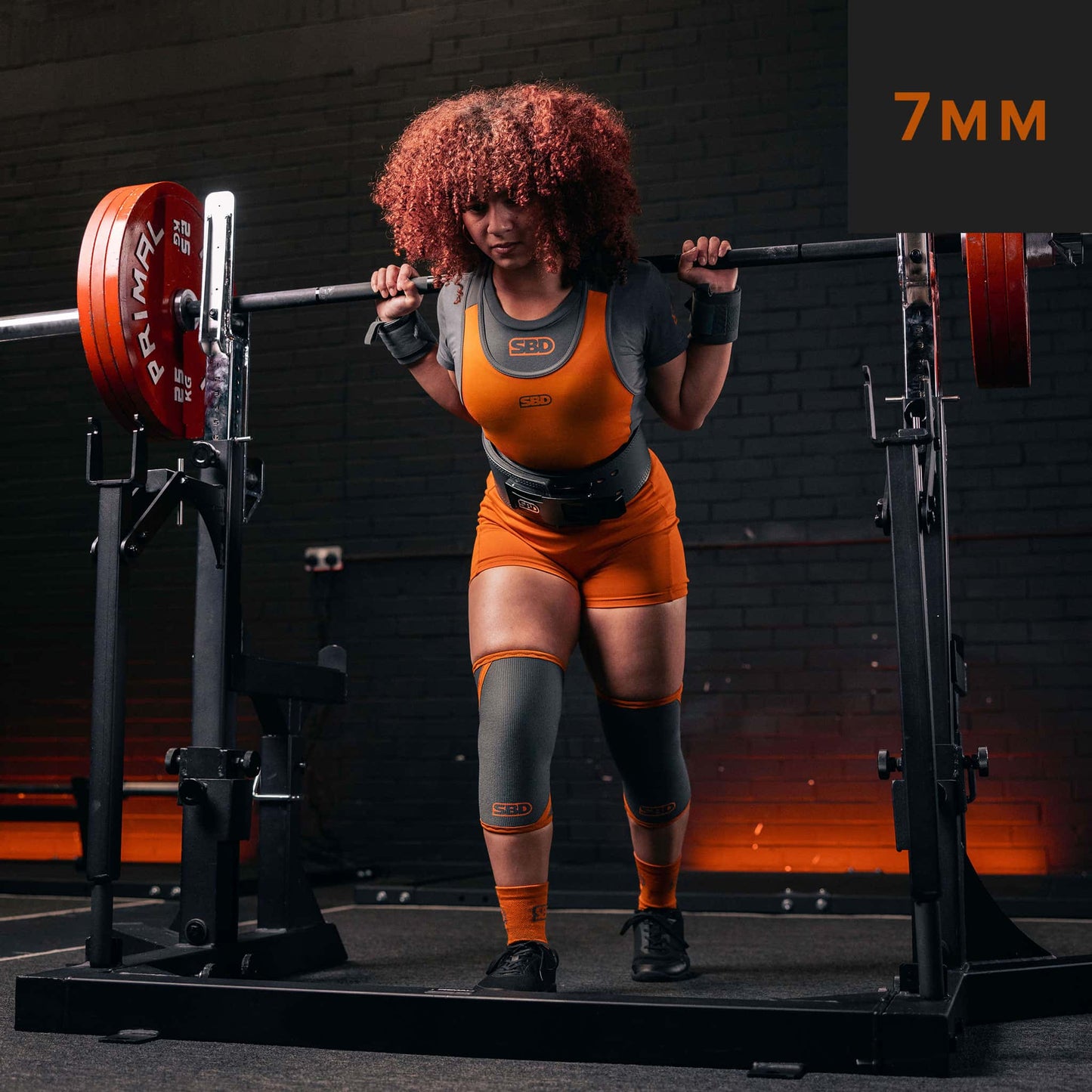 Rodilleras forge SBD grises para powerlifting