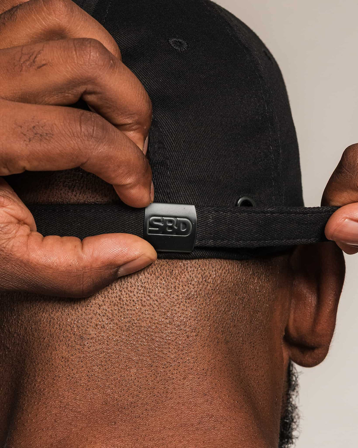 Gorra color negra unitalla SBD