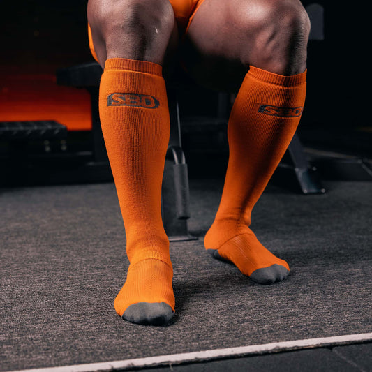 DEADLIFT SOCKS (CALCETAS PESO MUERTO) NARANJAS – FORGE