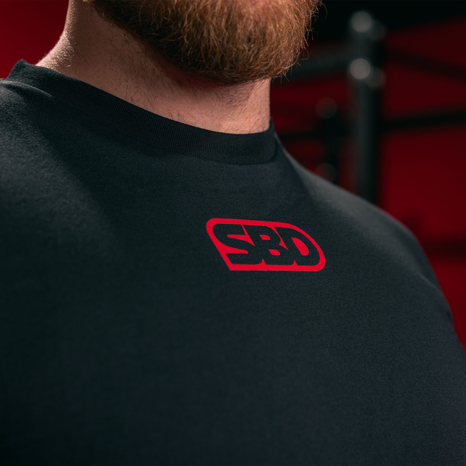 Camiseta SBD ajustada con cuello alto para levantar pesas